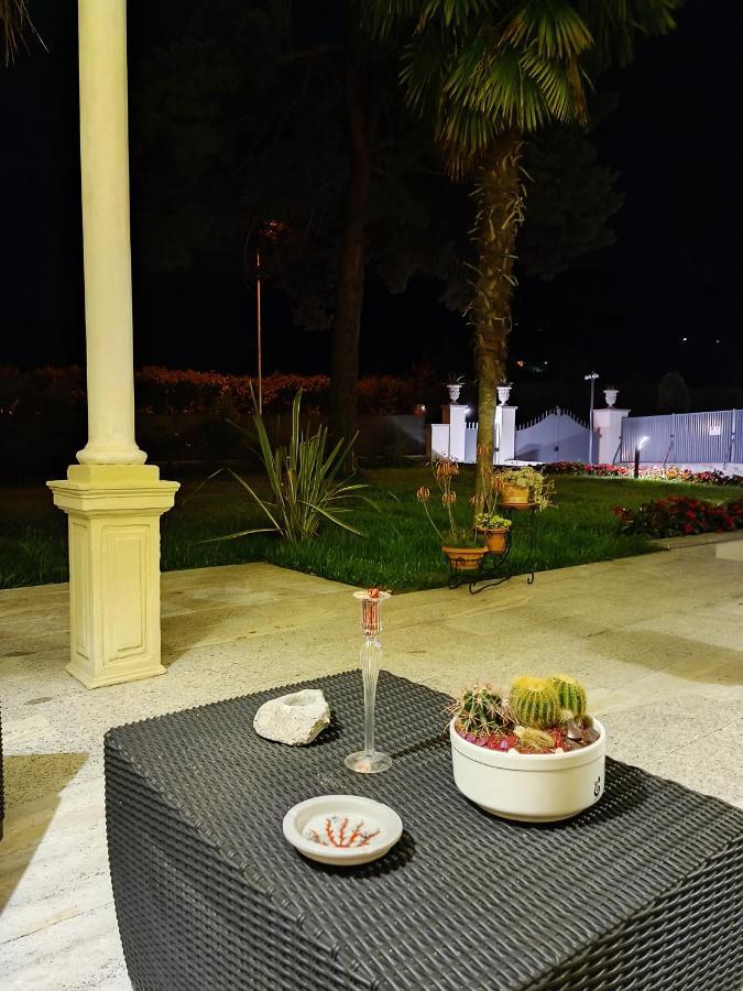 B&B Villa Preziosa Lago Maggiore Lesa Exterior photo